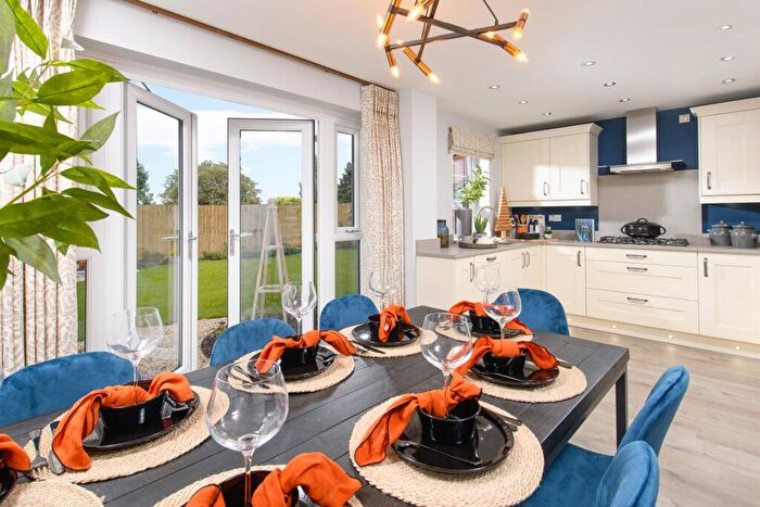 4 Bedroom Detached House For Sale In Station Road, DN36