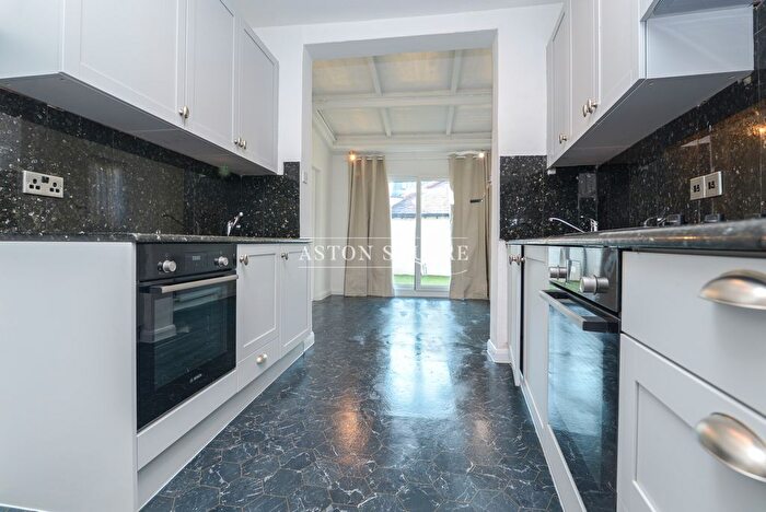 5 Bedroom Detached House To Rent In Ambrose Avenue, London, NW11