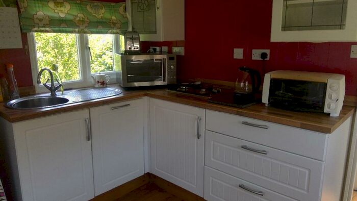 1 Bedroom Park Home To Rent In Lea Villa Park, HR9