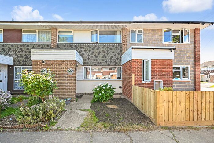 3 Bedroom Terraced House To Rent In Birdham Close, North Bersted, PO21