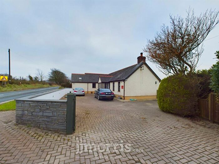 3 Bedroom Cottage For Sale In Blaenffoss, Boncath, SA37