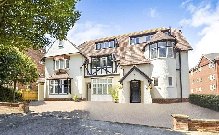 3 Bedroom Flat To Rent In Sutherland Avenue, Bexhill-On-Sea, TN39