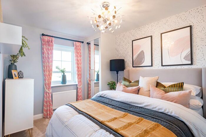 3 Bedroom Terraced House For Sale In Stratford Drive Overstone, NN6