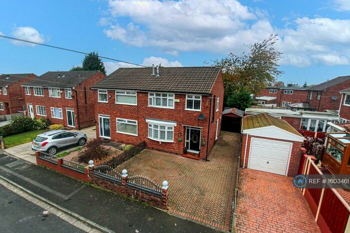3 Bedroom Semi-Detached House To Rent In Berkshire Drive, Cadishead, Manchester, M44