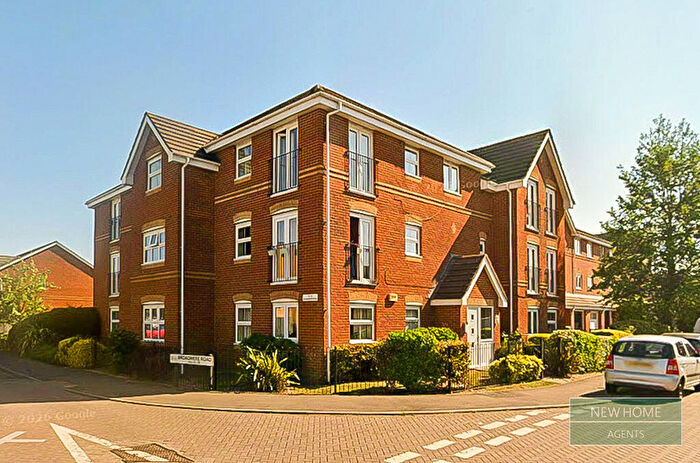 2 Bedroom Flat For Sale In Broadmere Road, Beggarwood, Basingstoke, RG22