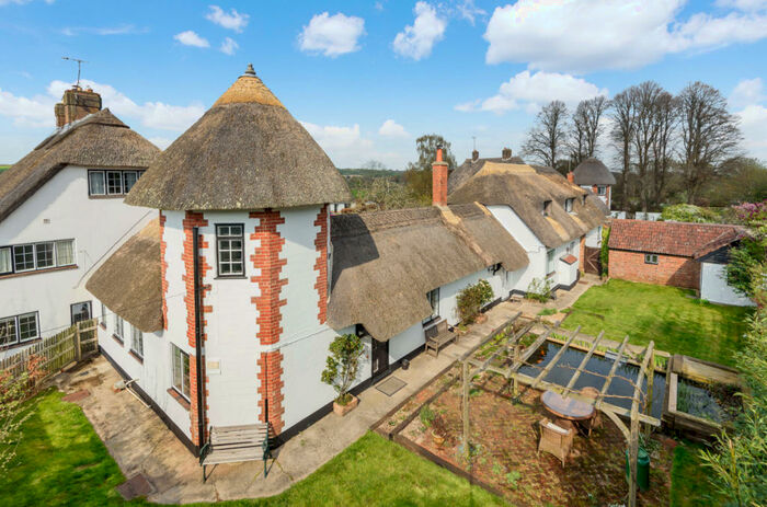 4 Bedroom House For Sale In Briantspuddle, Dorchester, DT2