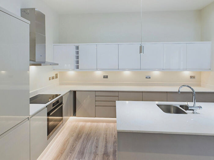 2 Bedroom Flat To Rent In Homefield Road, Exeter, EX1