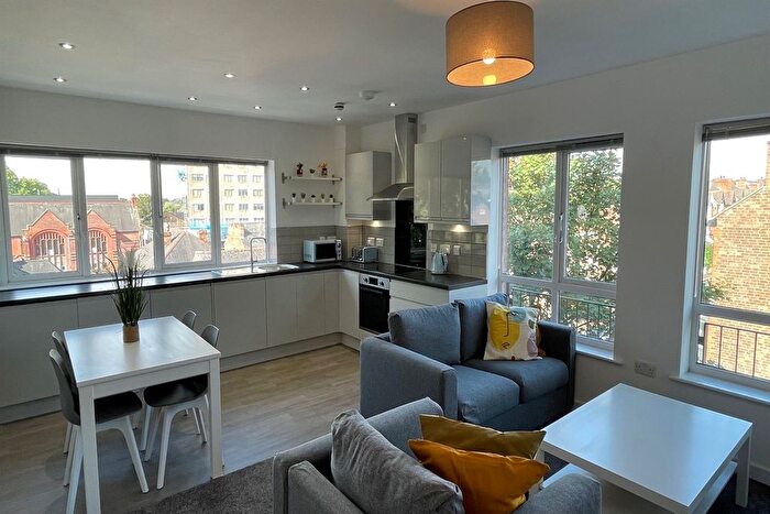 2 Bedroom Flat To Rent In The Pavilion, Russell Road, NG7
