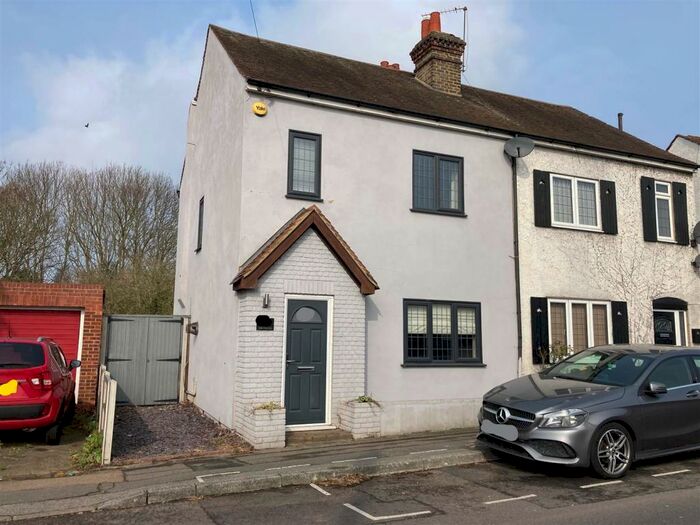 3 Bedroom Semi-Detached House To Rent In Abbs Cross Lane, Hornchurch, RM12