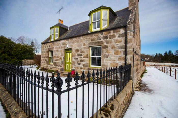 3 Bedroom Cottage For Sale In Rothiemay, Huntly, AB54