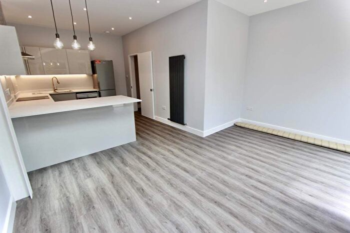 2 Bedroom Terraced House To Rent In Trinity Road, London, N2