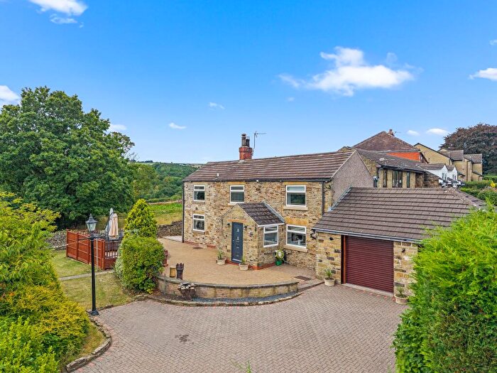 4 Bedroom Link Detached House For Sale In Springwood Lane, High Green, Sheffield, S35