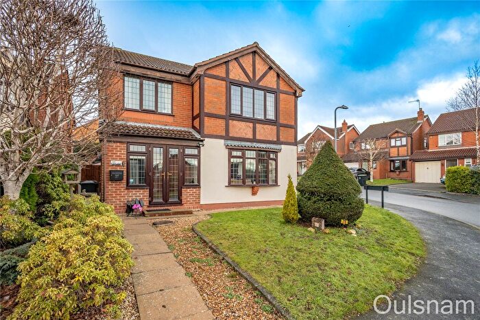 4 Bedroom Detached House For Sale In Meadowvale Road, Lickey End, Bromsgrove, Worcestershire, B60
