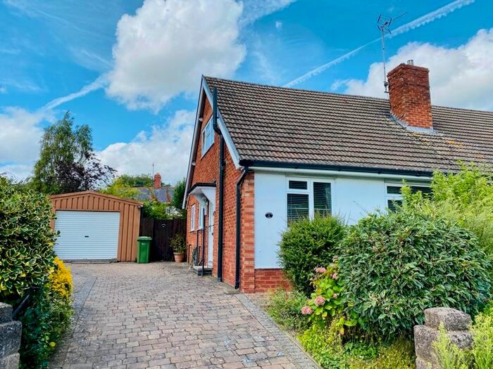 2 Bedroom Semi-Detached Bungalow To Rent In Crownlea Close, Hereford, HR1