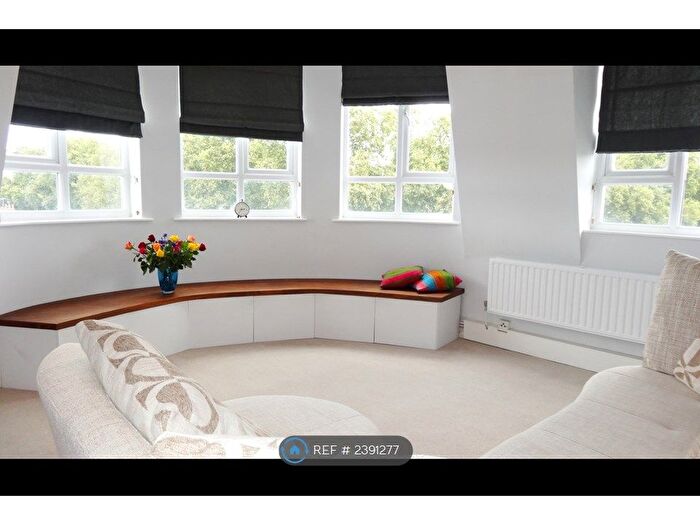 2 Bedroom Flat To Rent In Powerscroft Road, London, E5