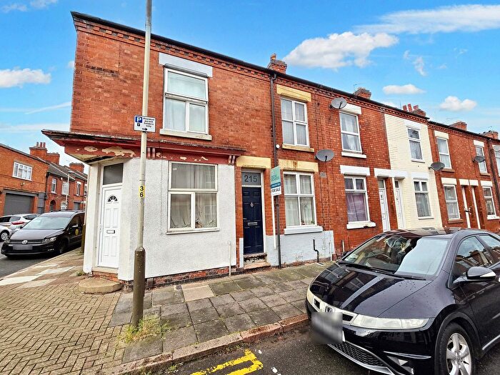2 Bedroom End Terrace House For Sale In Western Road, Leicester, LE3