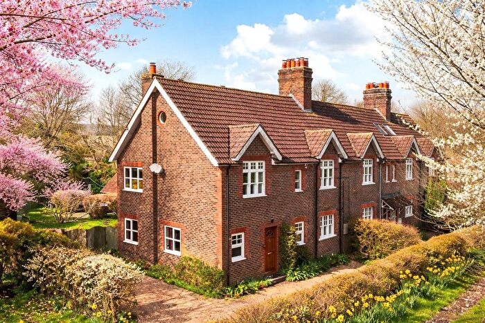 4 Bedroom End Of Terrace House For Sale In East Meon, Petersfield, Hampshire, GU32
