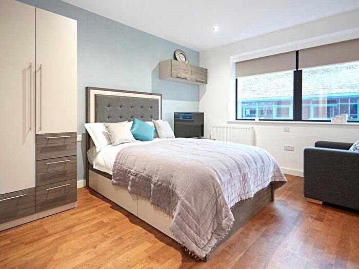 Apartment To Rent In Apt, Havana Residence #, LS2