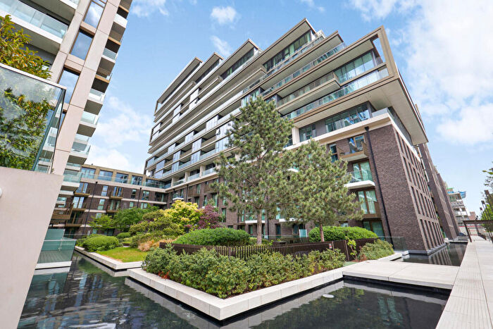2 Bedroom Flat For Sale In Merino Gardens, London, E1W
