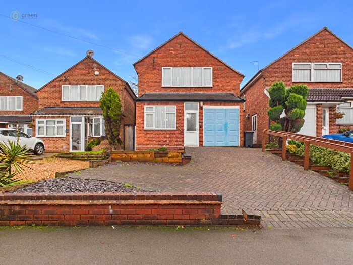 3 Bedroom Detached House For Sale In Red House Park Road, Great Barr, Birmingham, B43