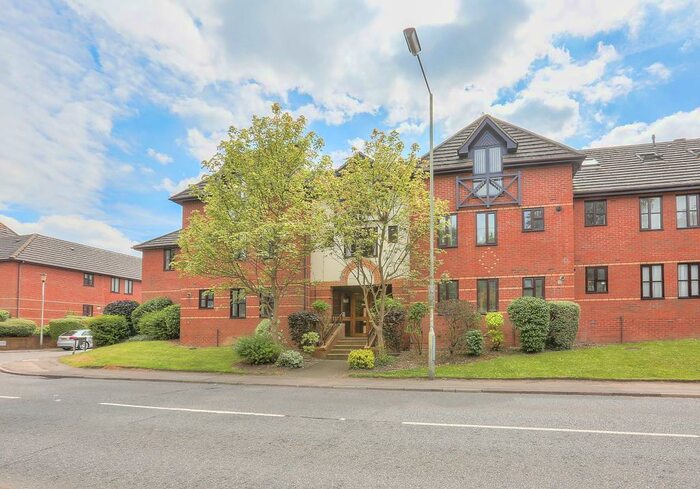 2 Bedroom Apartment To Rent In Balfour Court, Station Road, Harpenden, Herts, AL5