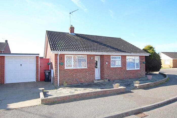 2 Bedroom Bungalow For Sale In Crome Road, Clacton On Sea, CO16