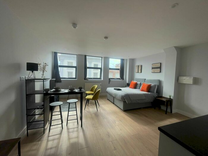 Studio To Rent In The Parade, Northampton, NN1