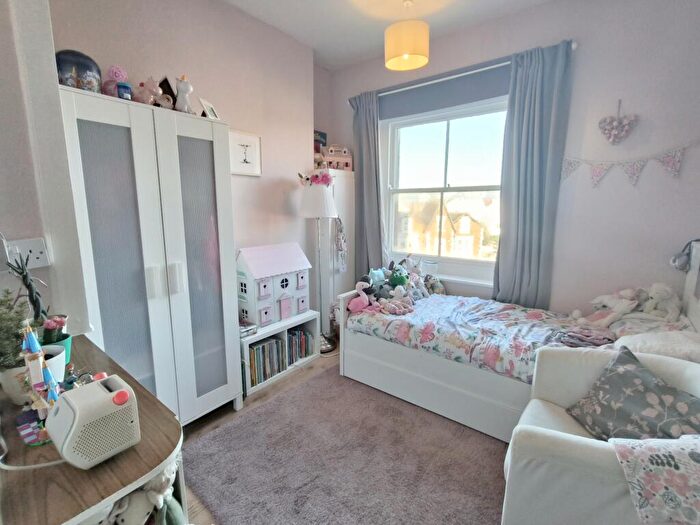 2 Bedroom Apartment To Rent In Clarence Parade, Southsea, PO5