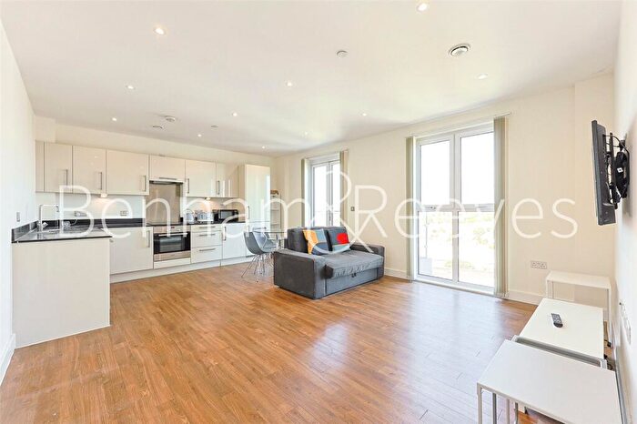 1 Bedroom Apartment To Rent In Hatton Road, Wembley, HA0