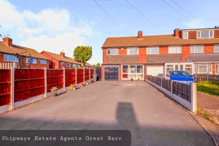 3 Bedroom House To Rent In Hatton Gardens, Birmingham, B42