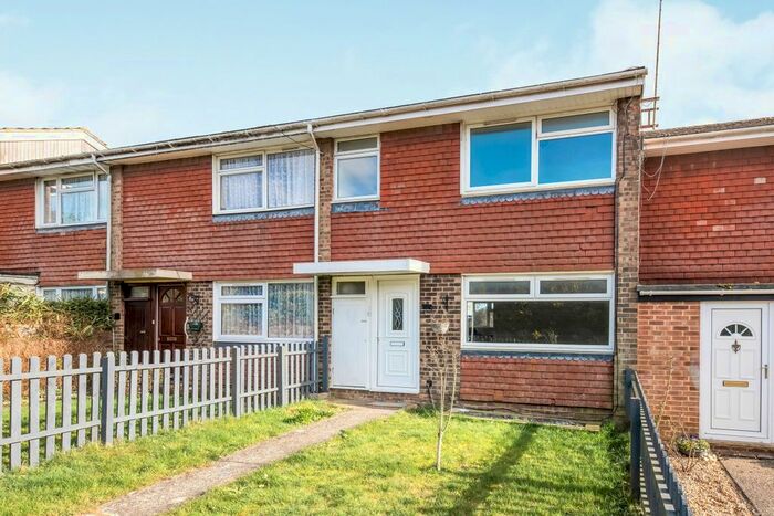 3 Bedroom Terraced House To Rent In Barrie Road, Farnham GU9