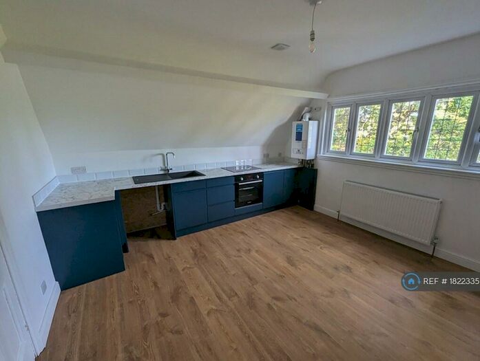 2 Bedroom Flat To Rent In Sandford Road, Birmingham, B13