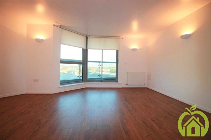 2 Bedroom Apartment To Rent In Maxim Tower, Romford, RM1