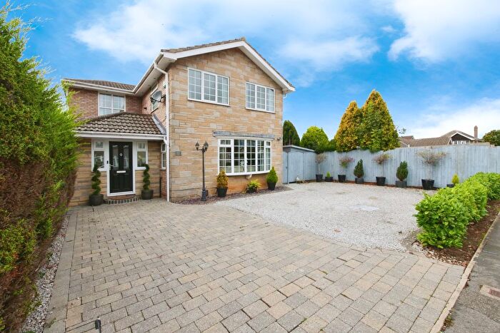 5 Bedroom Detached House For Sale In Eastfield Avenue, York, YO32