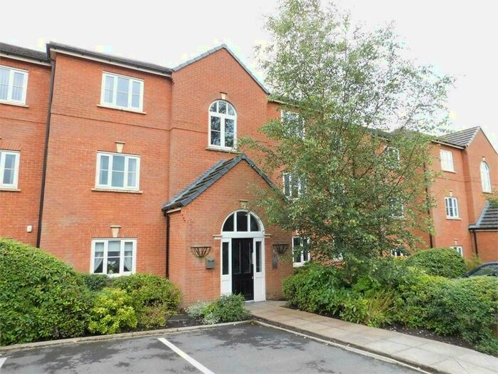 2 Bedroom Apartment To Rent In Vanguard Close, Bury, BL8