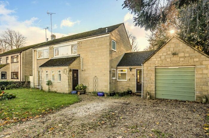 4 Bedroom Detached House For Sale In Fraziers Folly, Siddington, Cirencester, Gloucestershire, GL7