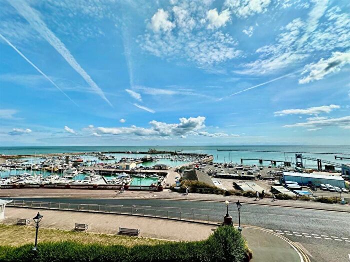 1 Bedroom Flat To Rent In Nelson Crescent, Ramsgate, CT11