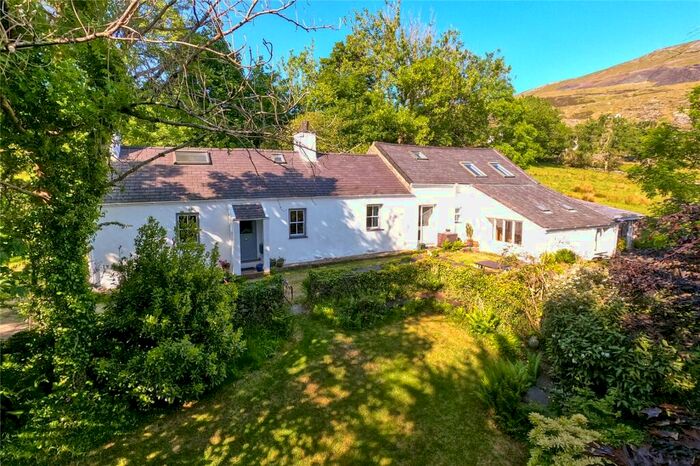 4 Bedroom Detached House For Sale In Fachwen, Caernarfon, Gwynedd, LL55