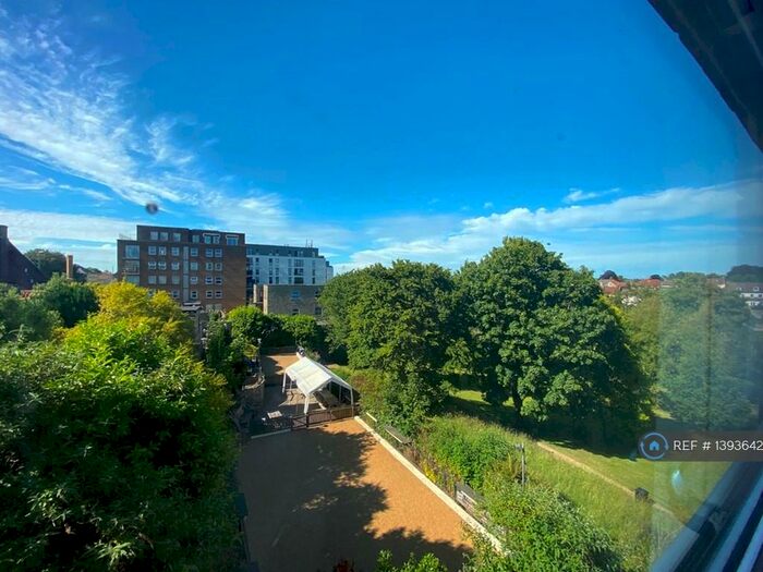 2 Bedroom Flat To Rent In Temple Street, Keynsham, Bristol, BS31