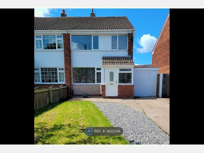 3 Bedroom Semi-Detached House To Rent In Ellesmere Port, Ellesmere Port, CH66