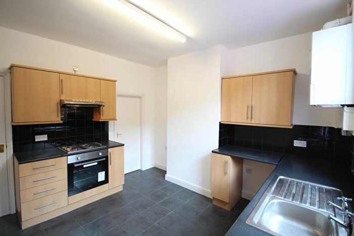 2 Bedroom Terraced House To Rent In Barrow Road, Sheffield, S9