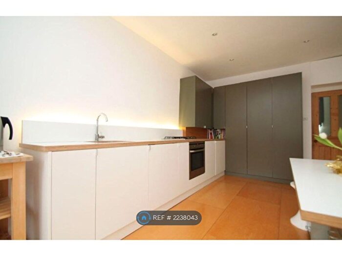 1 Bedroom Flat To Rent In St. Asaph Road, London, SE4