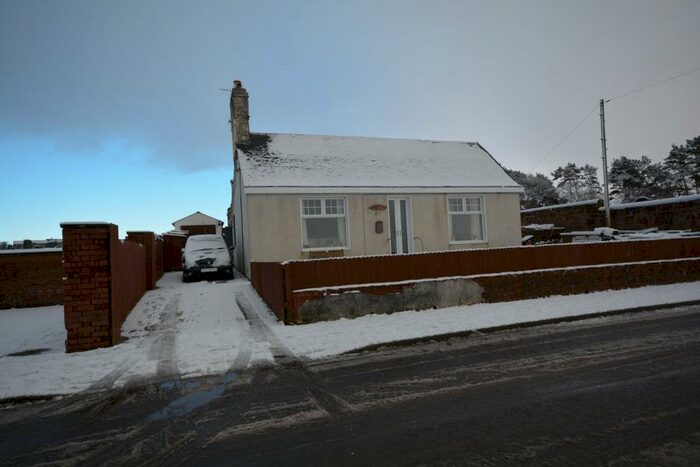 3 Bedroom Detached Bungalow For Sale In Afton Road, New Cumnock, Cumnock, KA18