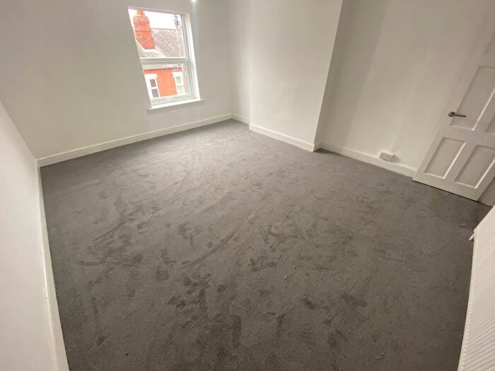 3 Bedroom End Of Terrace House To Rent In Cotmanhay Road, Ilkeston, DE7