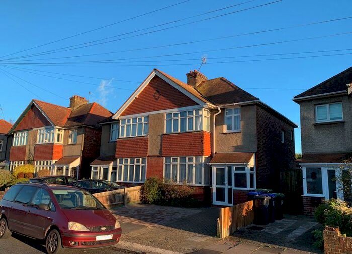 3 Bedroom Semi-Detached House To Rent In Reigate Road, Worthing, BN11