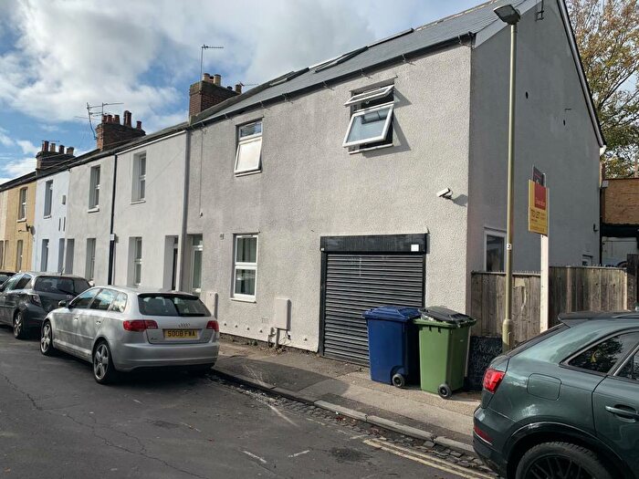 6 Bedroom End Of Terrace House To Rent In Off Cowley Road, Hmo Ready Sharers, OX4