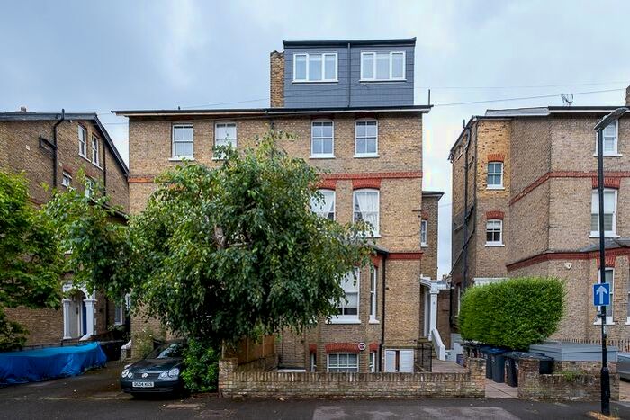 2 Bedroom Flat To Rent In Homefield Road, London, SW19