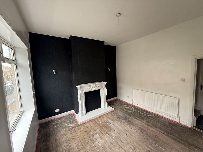 3 Bedroom Terraced House For Sale In . Avenue Road Wath-Upon-Dearne, Rotherham, South Yorkshire, S63