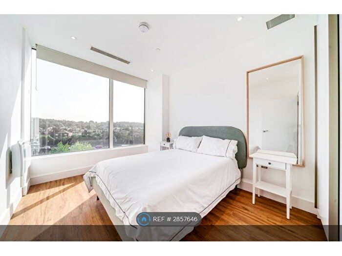 1 Bedroom Flat To Rent In Westgate House, London, W5