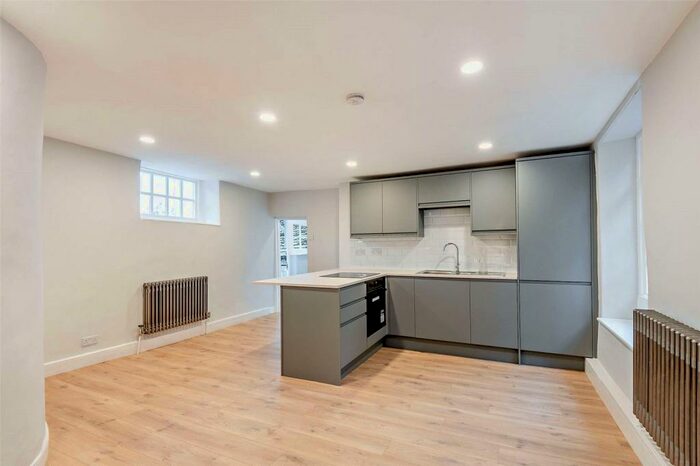 3 Bedroom Apartment To Rent In St. Osyths Lane, Oundle, Peterborough, PE8